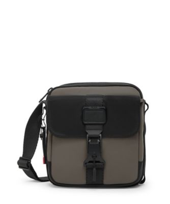 TUMI（トゥミ）ALPHA BRAVO ジュニアクロスボディ レザー 正規店 ALPHA BRAVO 「ジュニア」クロスボディ