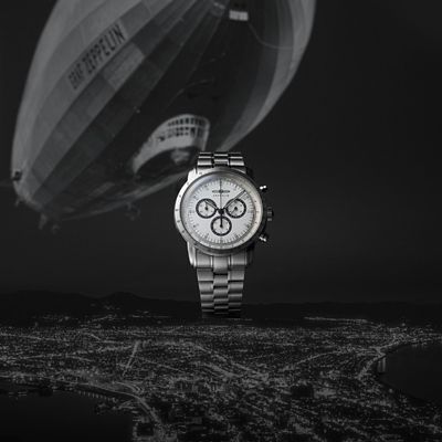 １００周年記念シリーズ　日本限定クロノグラフ　　８８９４Ｍ１