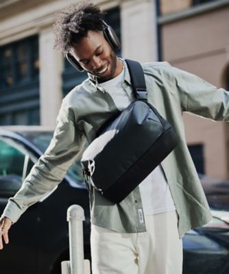 AER（エアー） Tech Sling 3（ボディバッグ） Amazon | [エアー] Tech Sling 3 X-Pac ボディバッグ 9L BLACK | Aer