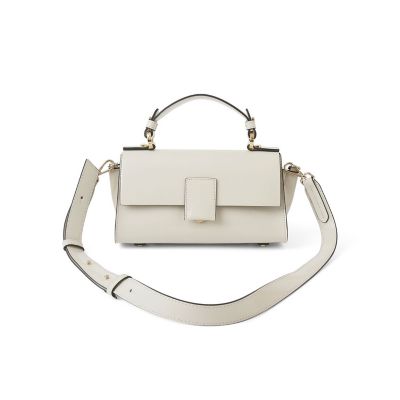 ◇　ガラスレザーハンドＢＡＧ