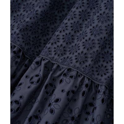 フラワーエンブロイダリー　スカート