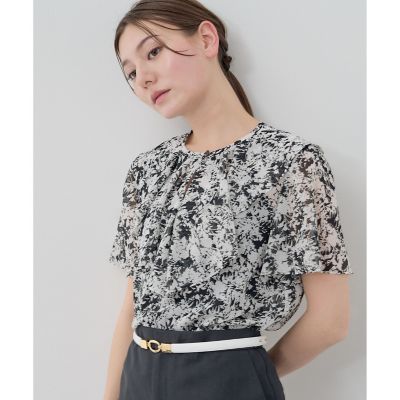 ANAYI アナイ　ラインフラワープリントラッフルソデブラウス　グリーン ANAYI（アナイ）の「ラインフラワープリントラッフルソデ