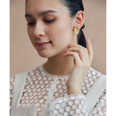 ANAYI/アナイ リーフモチーフイヤリング
