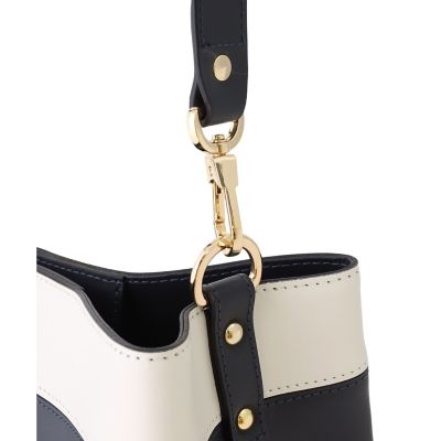 【新品タグ付】アナイ　カゴバッグ ボーダー 楽天市場】【SALE／70%OFF】I ラメボーダーカゴBAG ANAYI アナイ