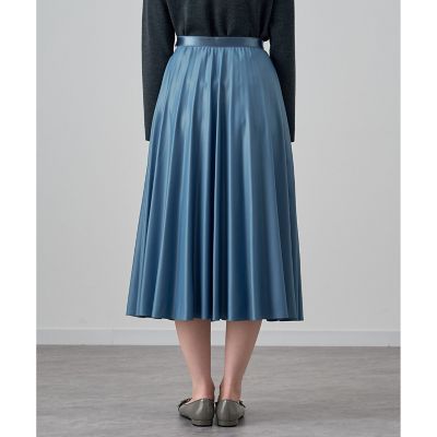 レザーライクサテンプリーツ　スカート