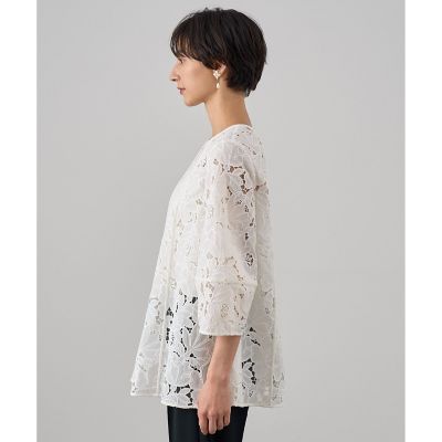 フラワー刺繍フレアブラウス
