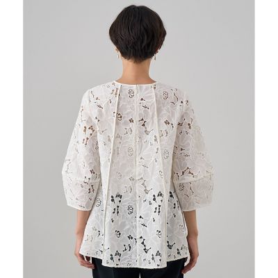 フラワー刺繍フレアブラウス