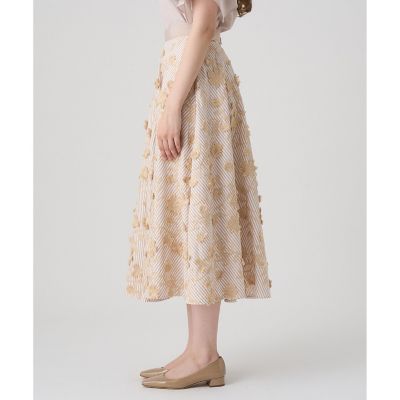 ストライプフラワー刺繍フレア スカート | ANAYI/アナイ | 三越伊勢丹