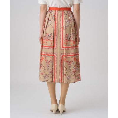 スカーフプリントタック スカート | ANAYI/アナイ | 三越伊勢丹