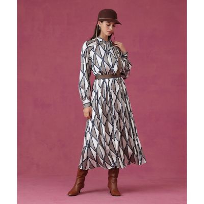 ベルトプリントランダムタック スカート | ANAYI/アナイ | 三越伊勢丹