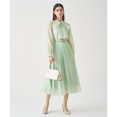 【Ｅｔｅｒｎａｌ　Ｌｉｎｅ　２０２６】シアーオーガンボウタイ　ブラウス