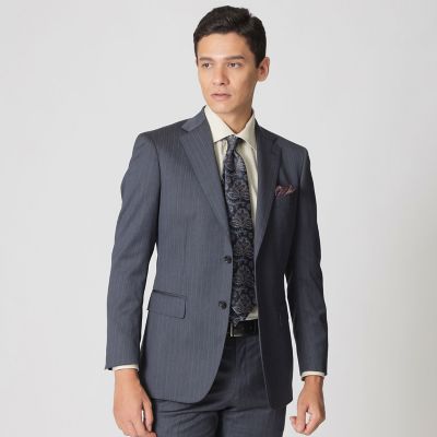 ＜Paul Stuart (Men)＞【Ｎｉｋｋｅｉ　ｍａｇａｚｉｎｅ掲載】【ＥＡＳＴＧＡＴＥ　ＭＯＤＥＬ】スチュアーツブルー　ストライプ柄スーツ