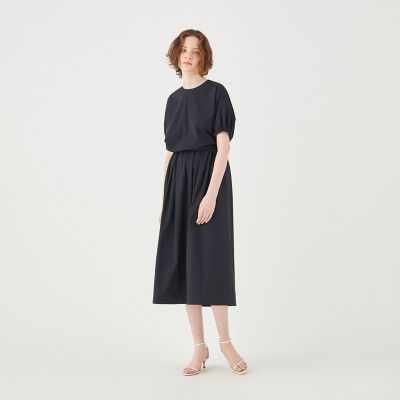 ラッシュストレッチ　ギャザースリーブブラウス