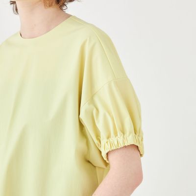 ラッシュストレッチ　ギャザースリーブブラウス