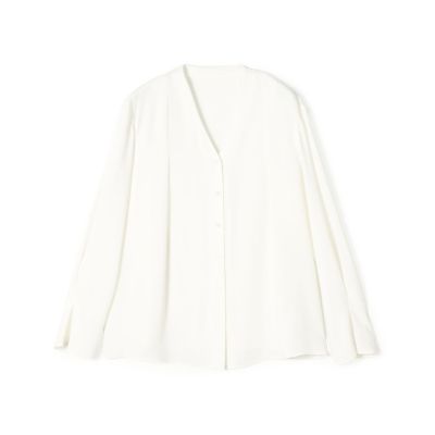 ＜maison TOMORROWLAND＞【予約商品１月下旬以降順次お届け】マットサテン　Ｖネックブラウス