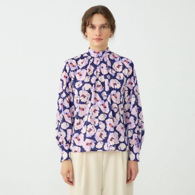 フェザリーフラワープリント ボウタイブラウス | maison TOMORROWLAND