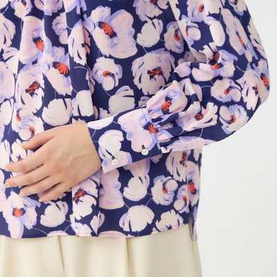 フェザリーフラワープリント ボウタイブラウス | maison TOMORROWLAND