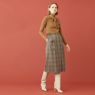 ＜maison TOMORROWLAND＞エクストラファインウール　ボウタイ付きハイネックプルオーバー