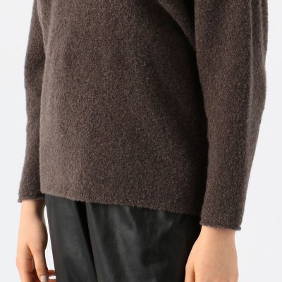 ウールナイロンカシミヤブークレー　Ｖネックプルオーバー