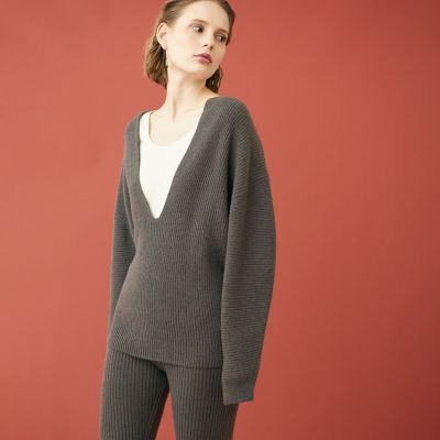 ウールセーブルカシミヤ　フロントスリットプルオーバー