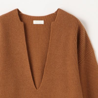 ウールセーブルカシミヤ　フロントスリットプルオーバー