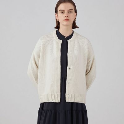 美品●ドゥロワー●ロングカーディガン　ビッグポケット　白　コットン ダブルカバーコットンナイロン Vネックカーディガン｜トゥモローランド