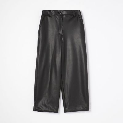 フェイクレザー　クロップドパンツ