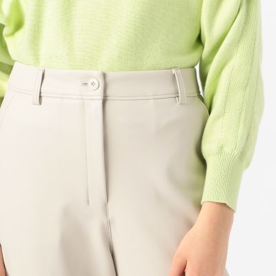 フェイクレザー　クロップドパンツ