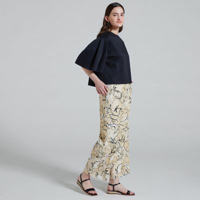 スタックフラワープリント セミワイドパンツ | maison TOMORROWLAND  