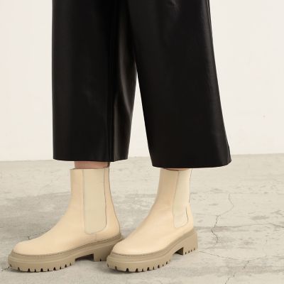 レザーライククロス ワイドクロップドパンツ | maison TOMORROWLAND