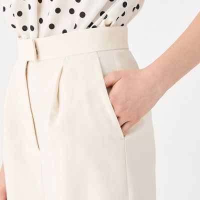 リネンレーヨンストレッチ　タックストレートパンツ