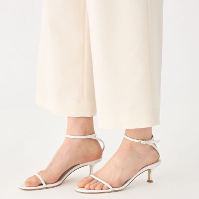 リネンレーヨンストレッチ　タックストレートパンツ