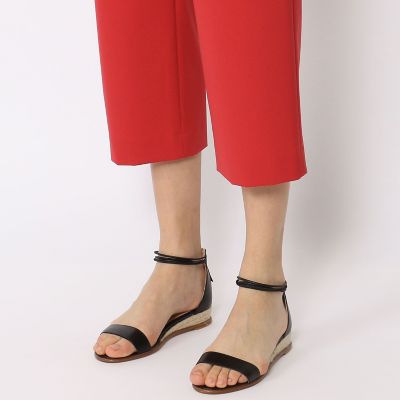 ポリエステルレーヨン　フロントタッククロップドパンツ