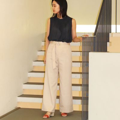 シャンブレーツイル　ベルテッドワイドパンツ