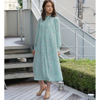 ＜maison TOMORROWLAND＞バックサテンローズプリント　ギャザーワンピース
