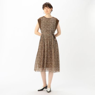 ＜maison TOMORROWLAND＞ランダムプリーツフラワープリント　フレンチスリーブワンピース