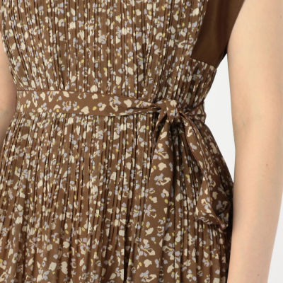 ランダムプリーツフラワープリント フレンチスリーブワンピース