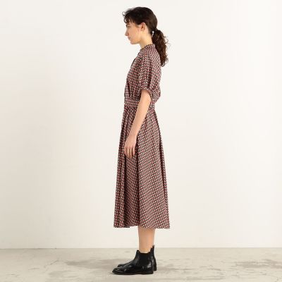 ジオメトリックプリント　バンドカラーワンピース