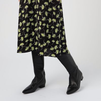 パトリニアプリント　バックタックワンピース パトリニアプリント バックタックワンピース | maison TOMORROWLAND