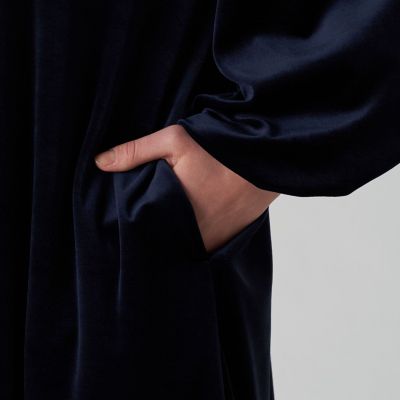 ストレッチベロア　ボリュームスリーブワンピース