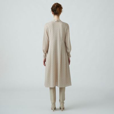 【トゥモローランド】モノグラムプリント フロンタブルボウタイワンピース モノグラムプリント フロンタブルボウタイワンピース | maison