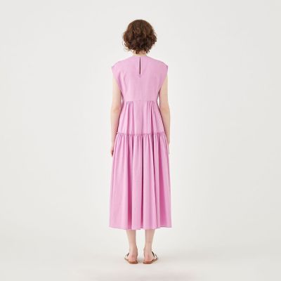 リネンコットンムーブ フレンチスリーブティアードワンピース