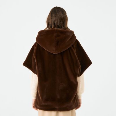 送料無料】スムースファー フーディーポンチョ | maison TOMORROWLAND