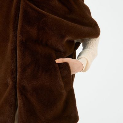 スムースファー フーディーポンチョ | maison TOMORROWLAND/メゾン