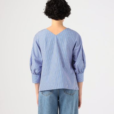ストライプシャーリング　Ｖネックブラウス