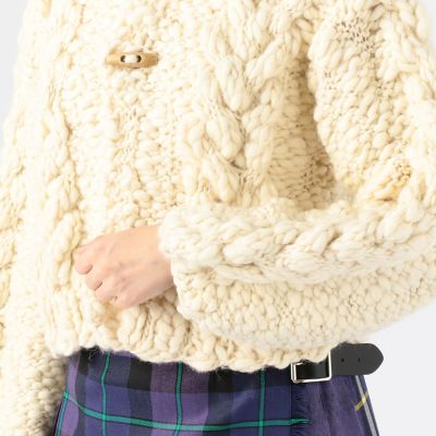 ハンドケーブル　クルーネックカーディガン