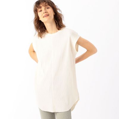 シャイニーアイレット　フレンチスリーブプルオーバー