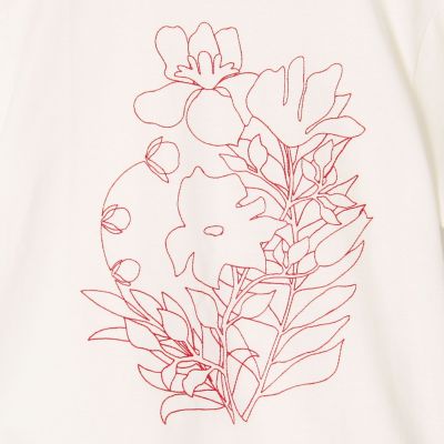 ボタニカルエンブロイダリー　Ｔシャツ