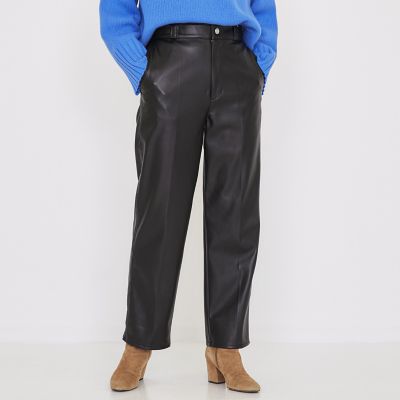 フェイクレザー　テーパードクロップドパンツ