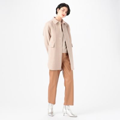 フェイクレザー　テーパードクロップドパンツ